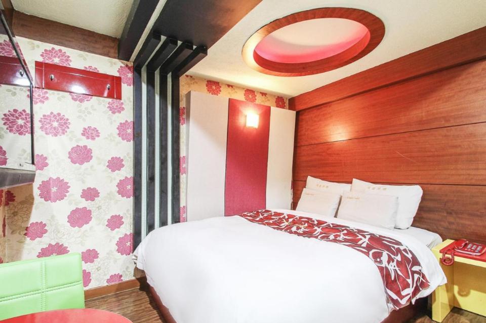 Couple Motel Seul Dış mekan fotoğraf